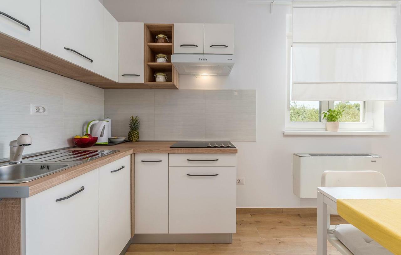 Apartment Complex Jelena Funtana Ngoại thất bức ảnh